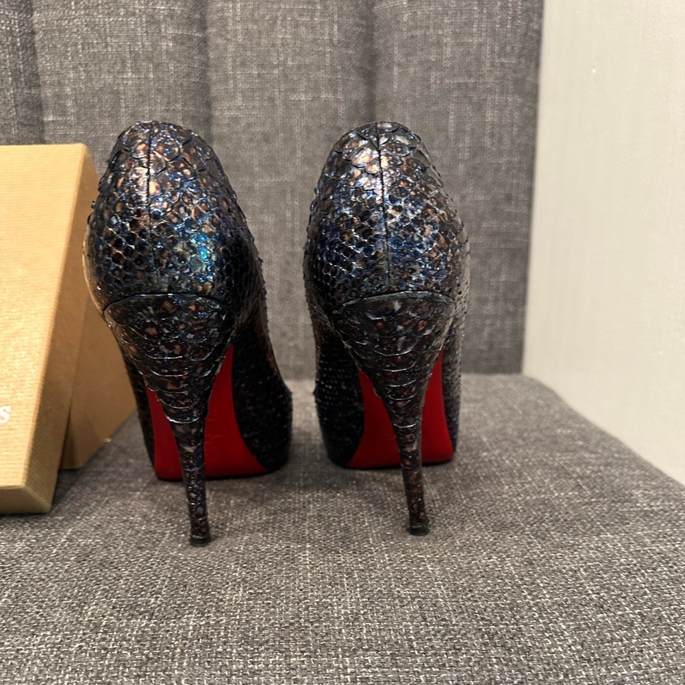 Christian Louboutin Blue Metallic Shoes - Picture 2 of 7
